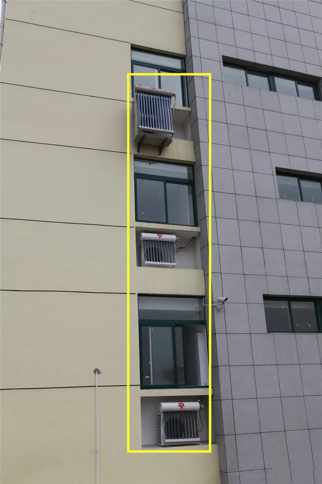 空调节能模式省电吗，1.5匹的空调一小时多少电（空调外机挂太阳能板）