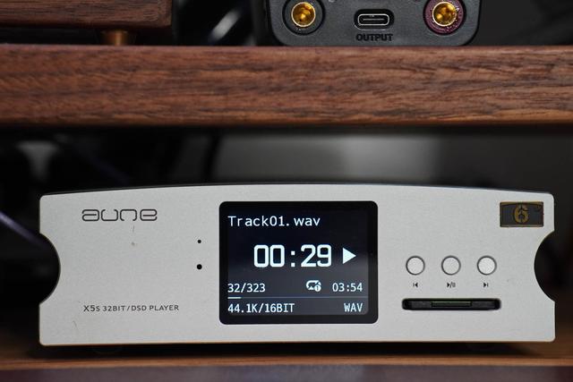 艾特铭客音响系列介绍，小桌面也能搭配的HiFi级有源音箱