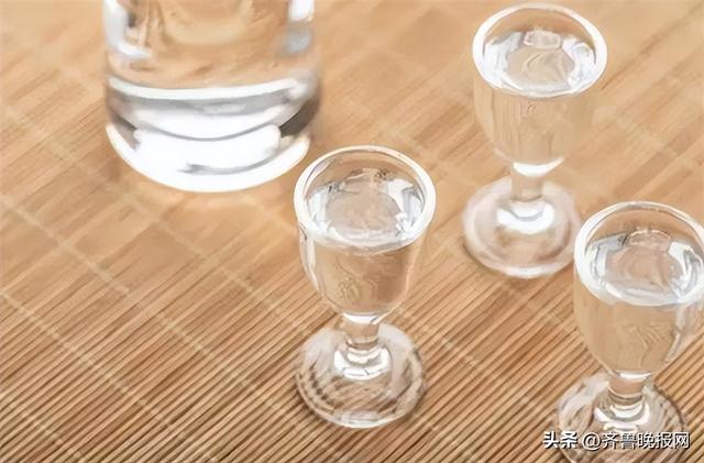 粮食酒的执行标准，纯粮酒执行标准（10781一定是纯粮食酒吗）