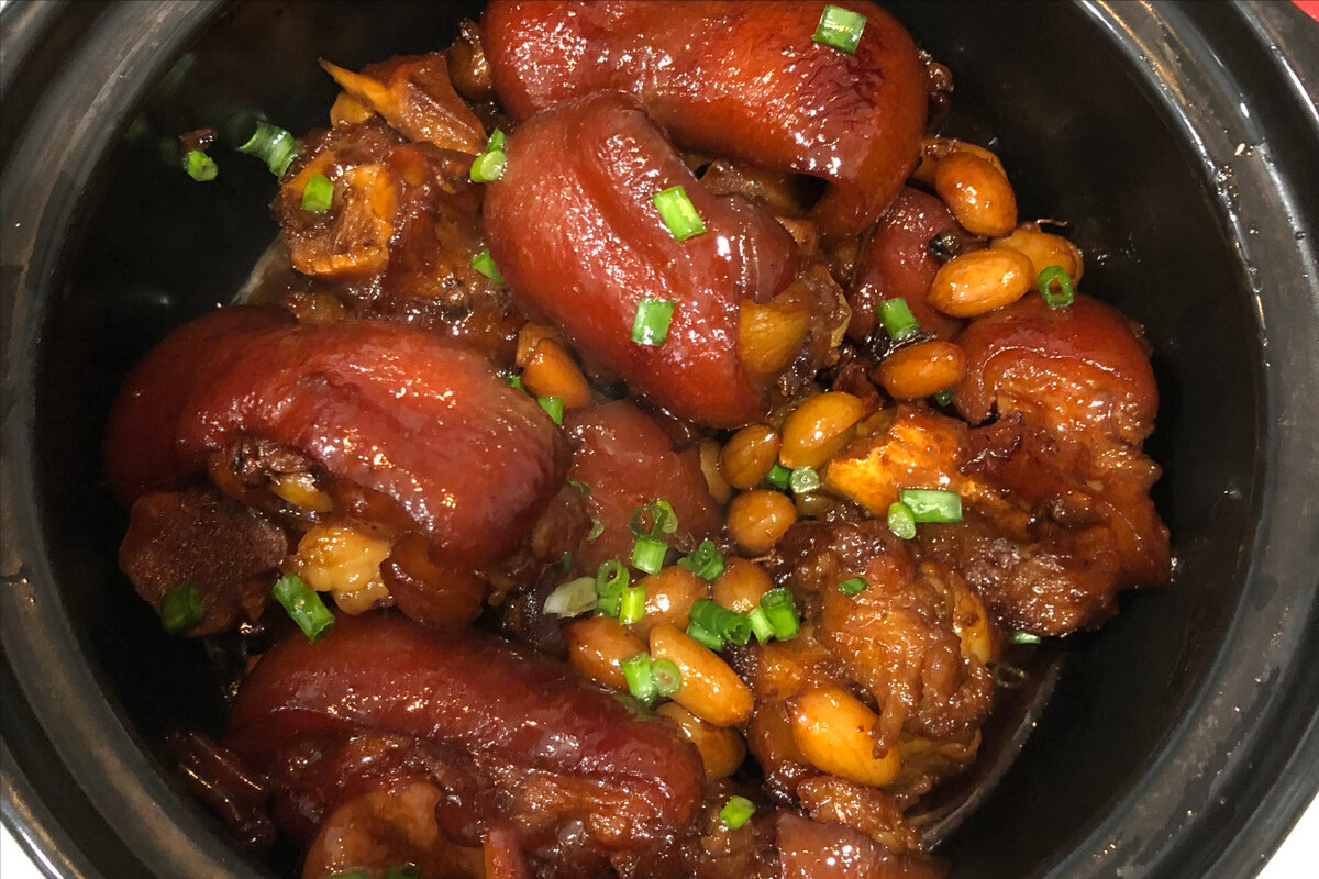 炖猪蹄,牢记4个重要诀窍,出锅(怎么炖猪蹄好吃) | 生活号