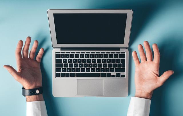 笔记本电脑可以长时间开着不关机吗，笔记本一直不关机能用多久（正在折损电脑寿命）