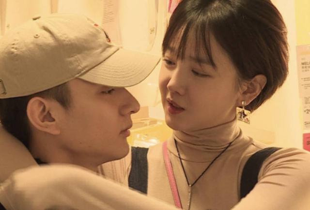 北美大灰狼是什么梗，北美灰狼为什么这么大（嘟嘴索吻、牵手搂抱、时刻黏在一起）