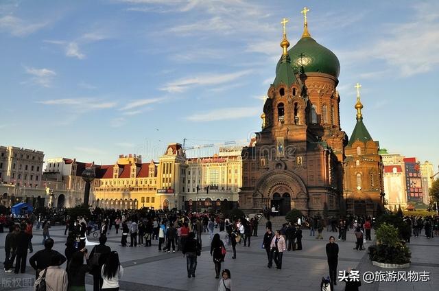 沿海城市旅游十大排名，国内海滨城市排名前十（长春、贵阳、西宁榜上有名）