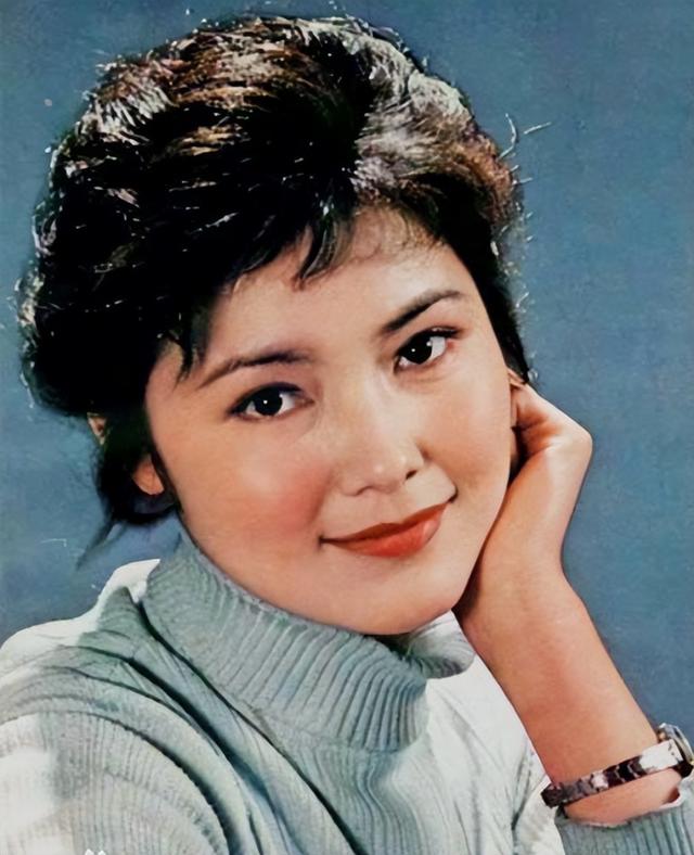 歌手姜黎黎简历，姜黎黎：嫁小3岁汪宝生