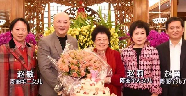 迟重瑞个人资料简介，唐僧的个人资料简介（娶女富豪陈丽华为妻）