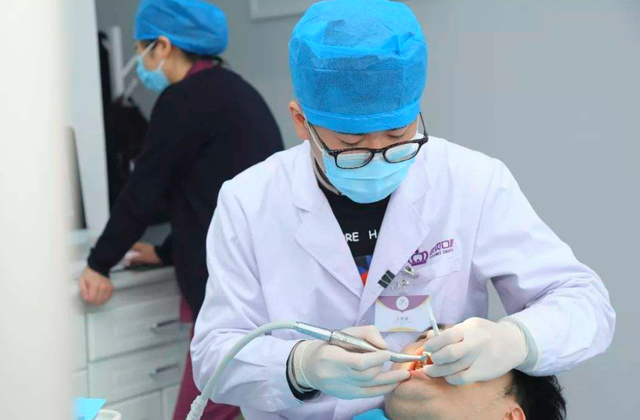 口腔医学就业前景，口腔医学就业前景怎样（大学中“很辛苦”的专业）