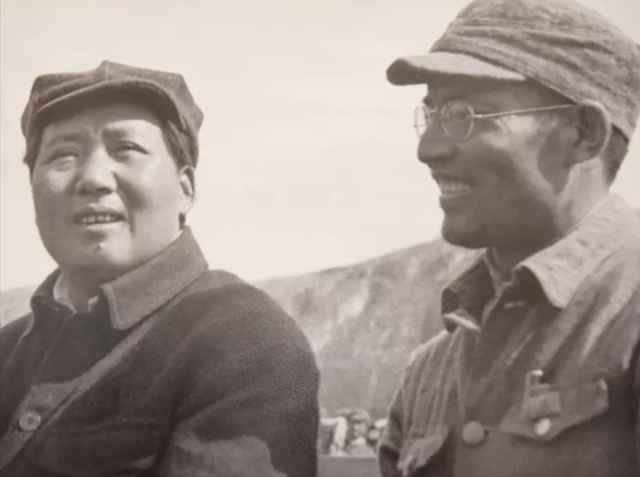 朱瑞将军生平简介，远不止是炮兵司令