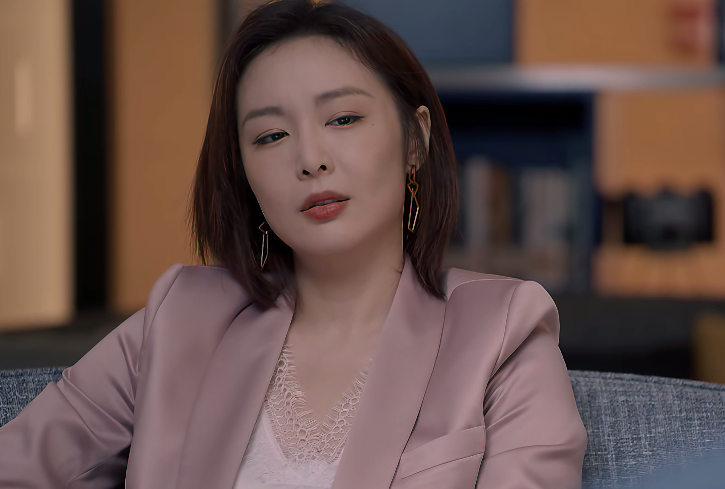 其实高叶之所以能在《理想之城》中表现如此优异,也