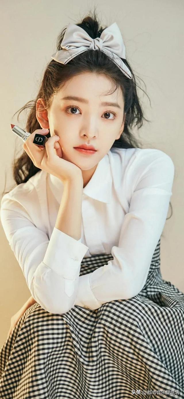 章若楠个人资料，章若楠个人资料体重（章若楠高清性感写真）