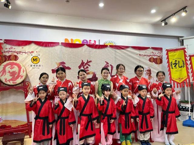 开笔礼祝愿孩子的话，开笔礼家长寄语（诺亚舟森林幼儿园大班开笔礼）