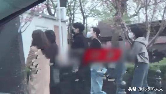 高圆圆赵又廷近期状况曝光，赵又廷和高圆圆被爆表面恩爱