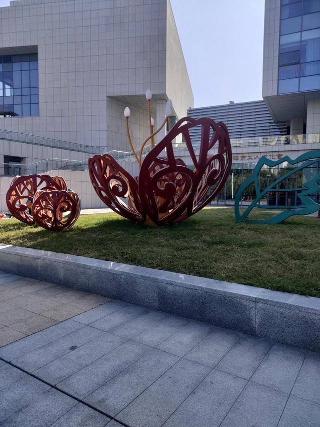 文化中心是干什么的，夷陵区文化中心是干什么的（崛起的鲁西新区之——菏泽市民文化中心）