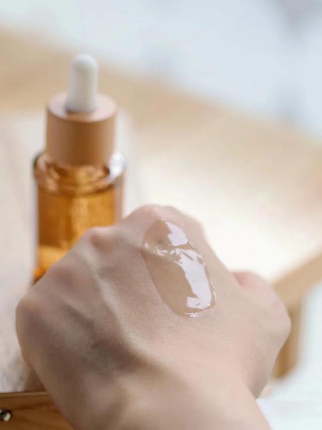 身体乳过期了还能用吗，身体乳过期了几天还能用吗（那么贵的“精华液”）