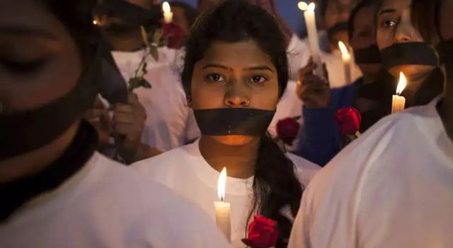 印度女性的社会问题，印度女性的社会问题纪录片（为何印度女性处境仍如此凄惨）