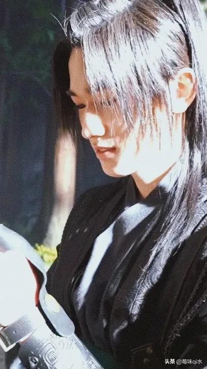 宋亚轩头像女生专用，路人都在用的宋亚轩头像微信（宋亚轩自己用的头像）