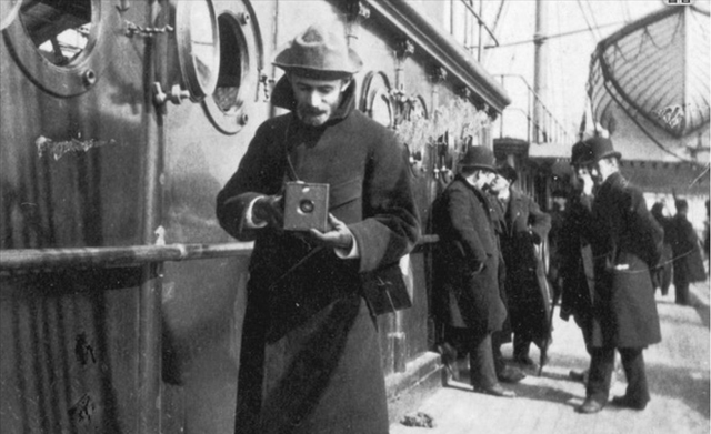 尼康相机发展史尼康第一架相机，尼康第一款相机（摄影技术发展史<胶片相机篇>）