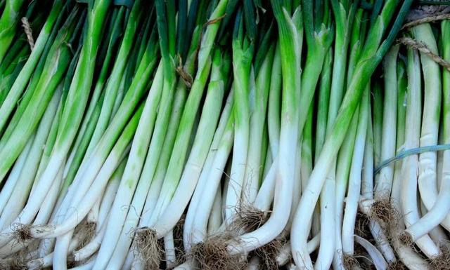 什么常见的蔬菜和水果含硒多，什么蔬菜,水果含硒比较多（建议中老年：宁可少吃肉）