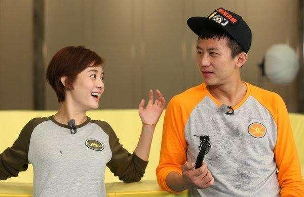 华谊兄弟旗下艺人名单，华谊兄弟旗下艺人名单2022（黄晓明和邓超两位“华谊一哥”）