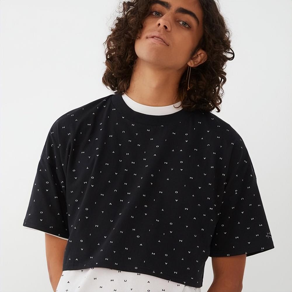 服装logo(奢侈品衣服品牌logo大全)
