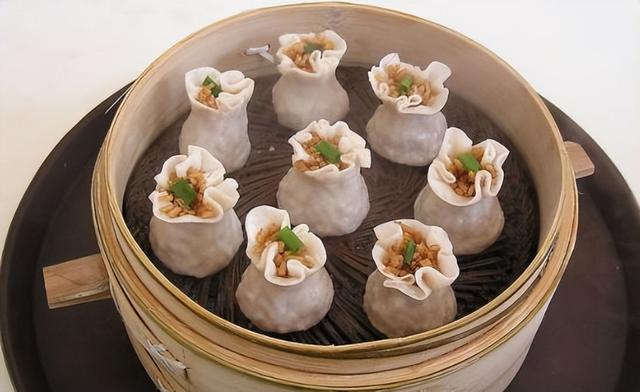昆明特产美食，昆明特产有哪些土特产（云南昆明最著名的八大特色美食）