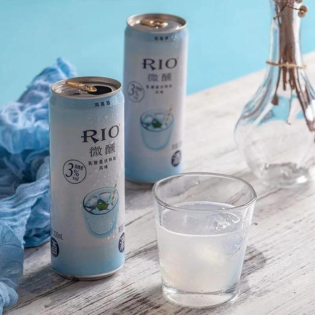 朋友圈喝酒的句子，朋友圈喝酒的句子经典句子（喝酒微醺的唯美句子）