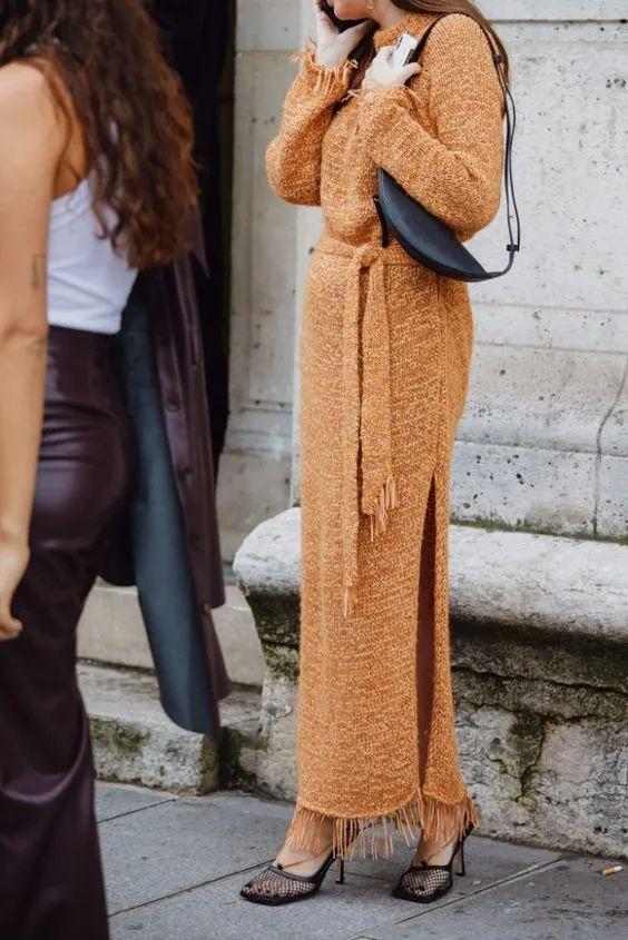 什么的季节填合适的词，什么的季节填上合适的词语（温暖、明亮又时髦）