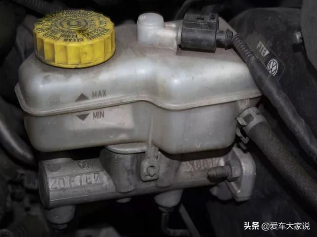 刹车油多长时间更换一次最好，刹车油多长时间更换一次（有人说刹车油根本不用换）