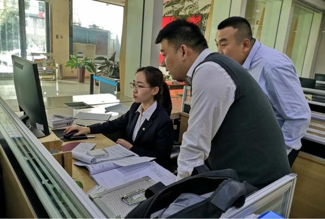 银行卡失效是什么意思，银行卡失效了里面的钱怎么取出来（2023年这几种银行卡要作废）