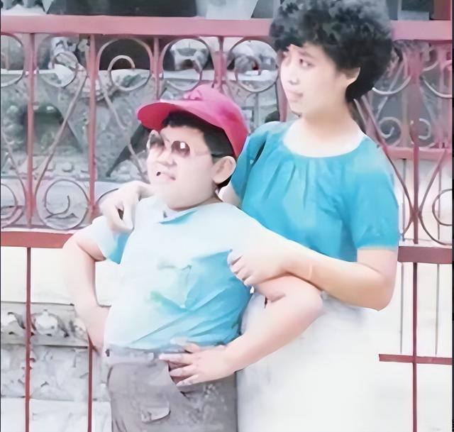 27岁盲人歌手杨光，终为自己的狂妄付出代价