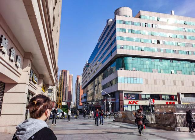 武汉火车站图片，2021年华中师范大学武汉传媒学院录取通知书查询入口_什么时候收到及发放时间（坐拥超洋气火车站黄金位置）