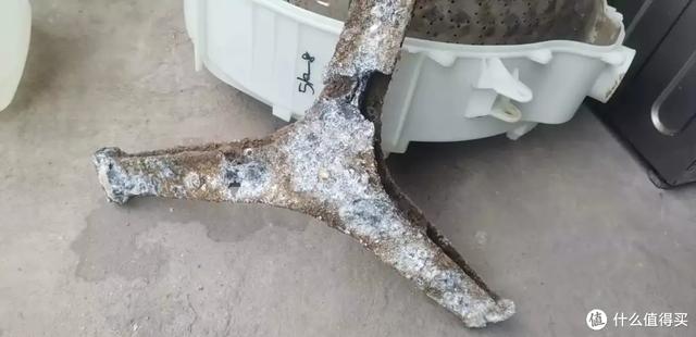 乒乓球拍怎么清洗，乒乓球拍胶皮脏了如何清洗（洗衣机长期使用后拆机实录集锦）