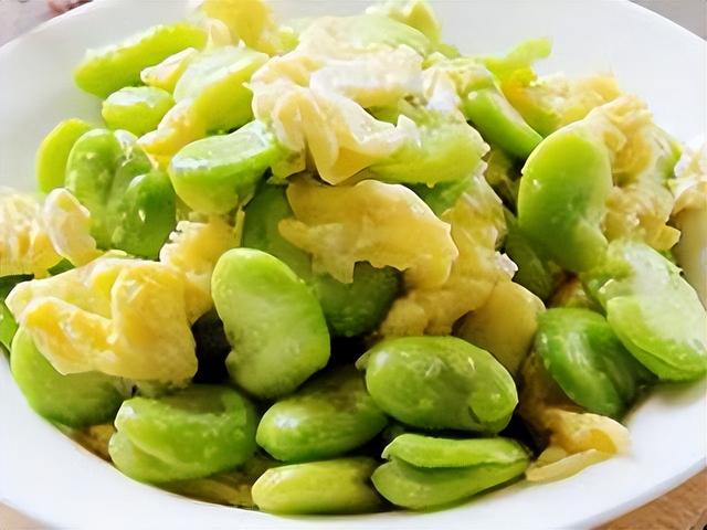 红烧培根金针菇的做法，烧烤培根金针菇的做法（每次做家人都说很好吃）