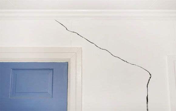 哪种裂缝属于正常裂缝，乳胶漆哪种裂缝属于正常裂缝（墙体开裂到什么程度算危险）