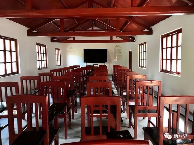 昆明旅游景点，昆明旅游景点一日游（昆明必打卡的30个小众上镜地）