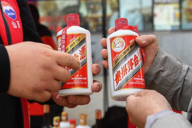 没茅台是什么意思，2017年的茅台多少钱一瓶（飞天卖3000元一瓶难求）