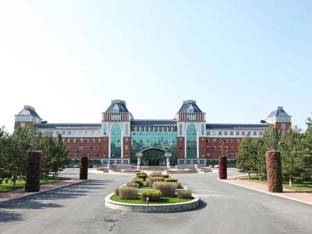 提前批和普通批有什么区别，大专提前批和普通批有什么区别（哪类考生适合报考）