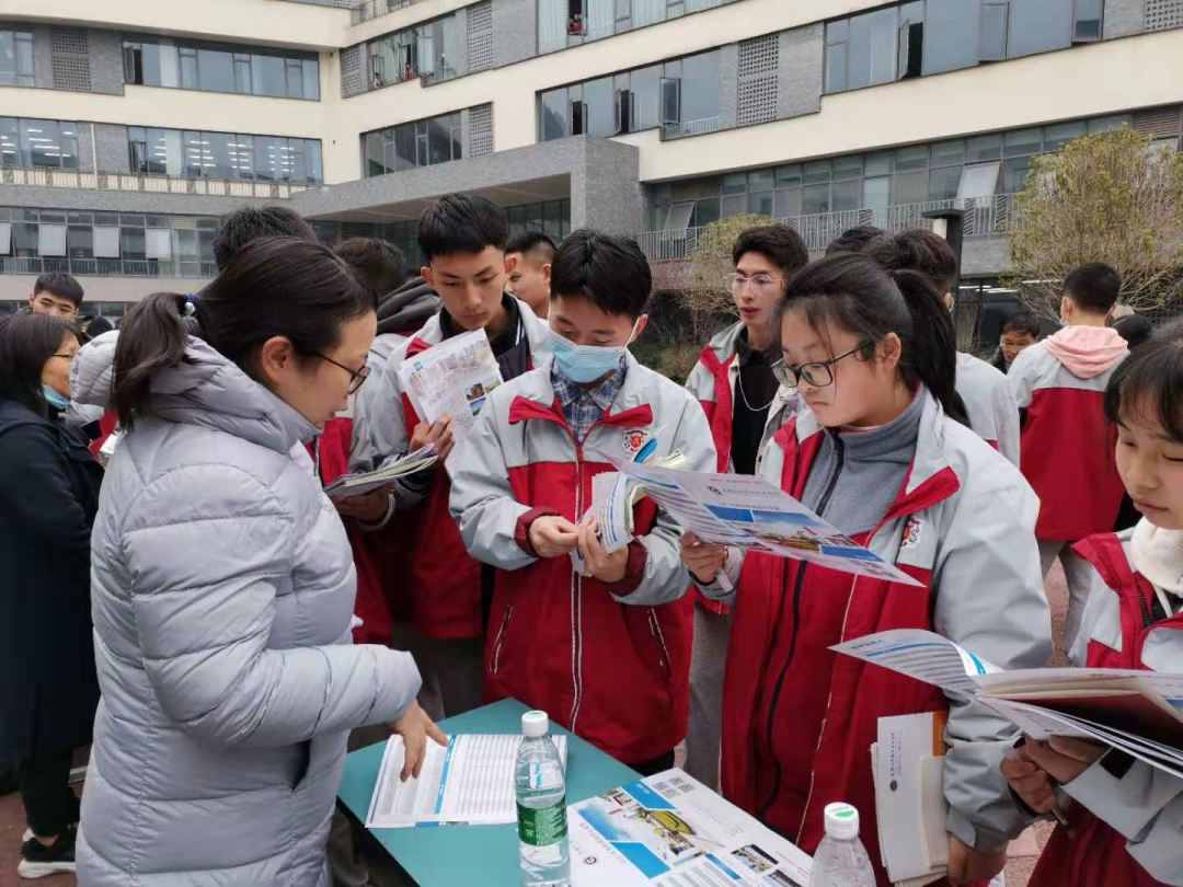 四川文化艺术学院是几本，四川师范大学（四川省12所本科高职单招计划汇总）