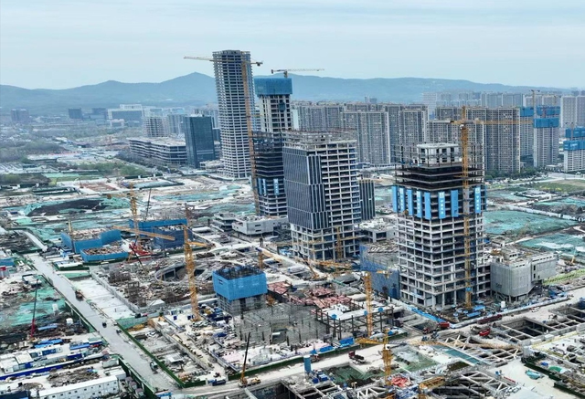 南京国际金融中心，南京cbd进展为什么慢（300米以上超高层建筑超10个——将发展成全球新兴摩天都市）