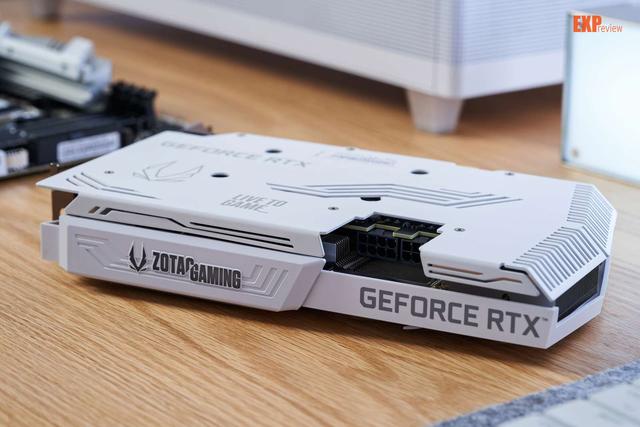 索泰显卡怎么样，索泰显卡能买吗（AMP月白GOC显卡评测）