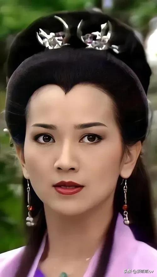 陈小春对张柏芝是真爱吗，美到极致的香港3大美女明星
