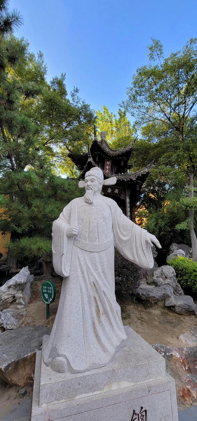 上海到青岛多远，上海到青岛的路程（上海青岛往返1400公里全程无高速沿途城市蜻蜓点水游）