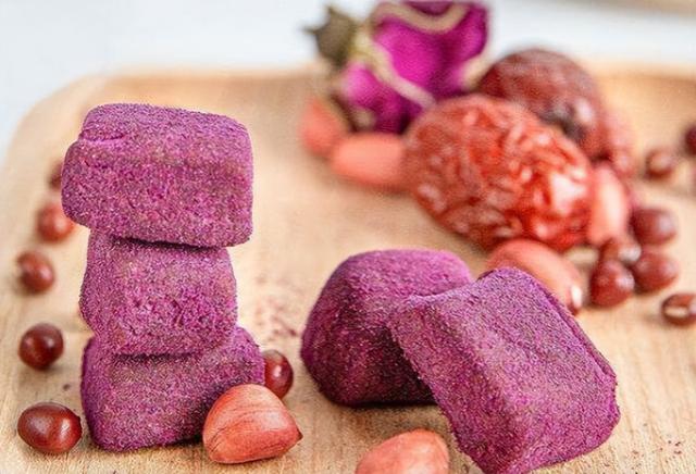 女人喝坚果藕粉的好处，坚果藕粉的功效与作用（建议女人：生活不要太节俭）