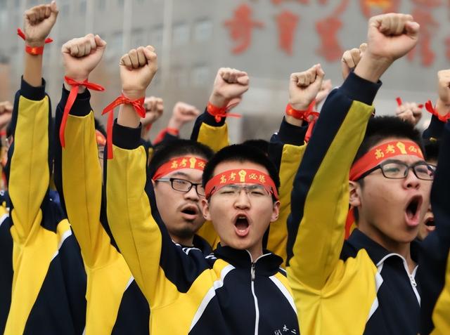 高考需要带什么，高考需要带什么在身上（教育部确定2023高考时间）