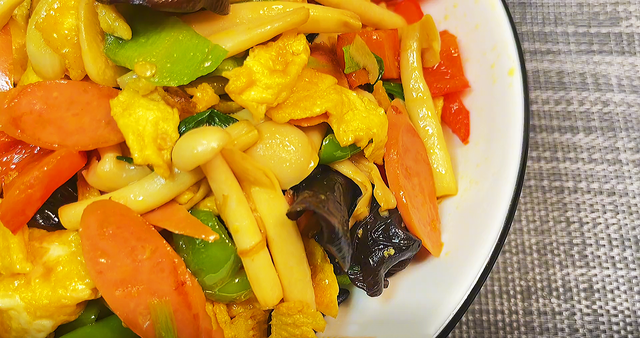 蘑菇种类大全，蘑菇的分类有哪些（我家常吃的5种菌菇）