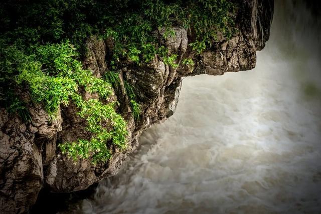 厦门景点介绍，厦门景点介绍100作文（厦门这几处山水秘境令人沉醉）