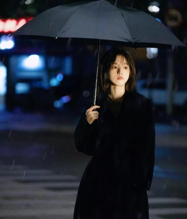 女头 压抑到最后是无声的崩溃，微信头像，女头 压抑到最后是无声的崩溃（微丧式头像女）