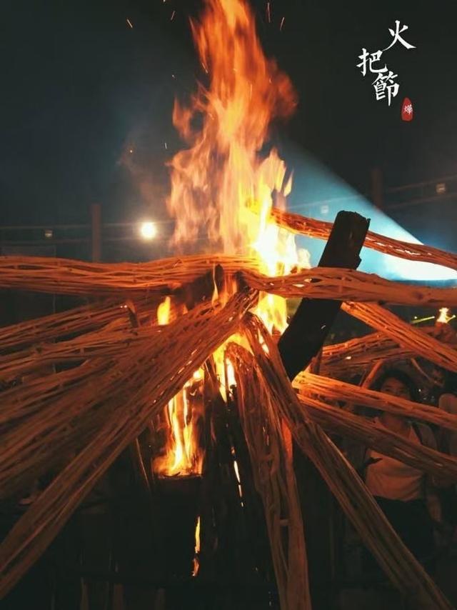 火把节是哪一天，火把节是哪个民族的（那个曾经的狂欢盛宴又回来了）