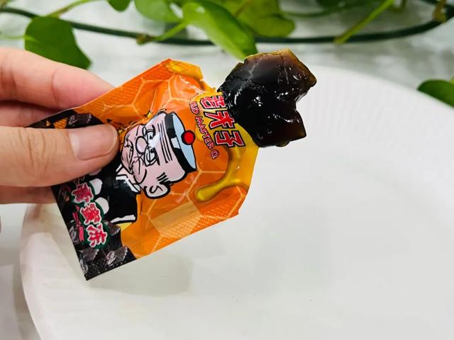 蒟蒻果冻是什么，蒟蒻果冻八种口味（最in测评，一口爆汁还低卡）