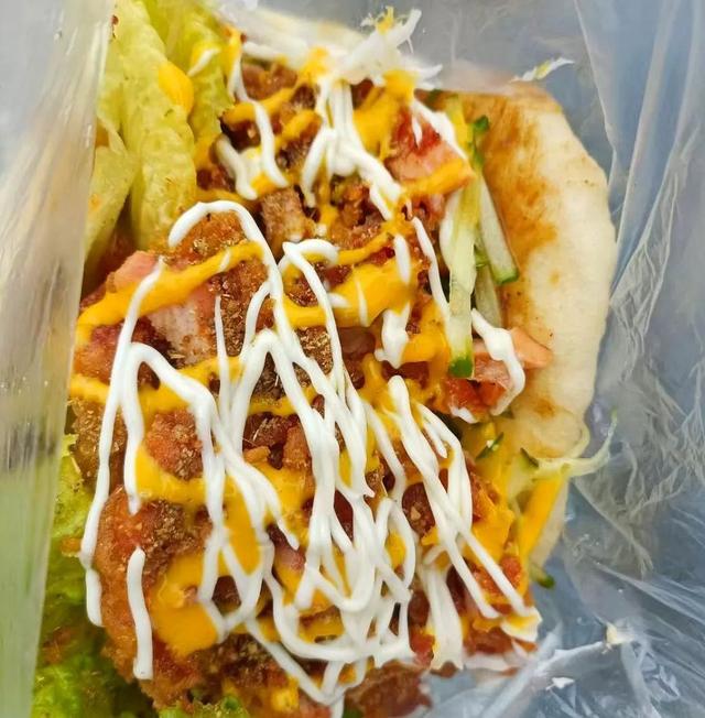 河北医科大学建华校区的地理位置，河北医科大学建华校区老照片（对学校的爱，都吃进肚子里了）