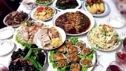 中华民族过年的习俗，中国各民族过年风俗（过年节有九种习俗）